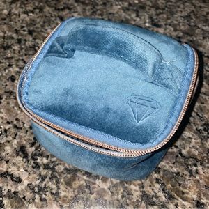 MYTAGALONGS Velvet Blue And Rose Gold Jewelry Case